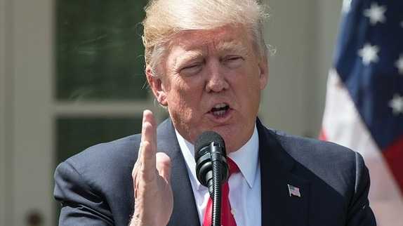 太原股票配资网 特朗普继续为其关税政策辩解：不希望股市下跌，可有时候不得不“吃药”