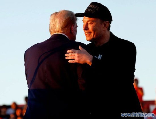 炒股配资平台网址 马斯克民调支持率低于特朗普 联邦削减举措备受争议